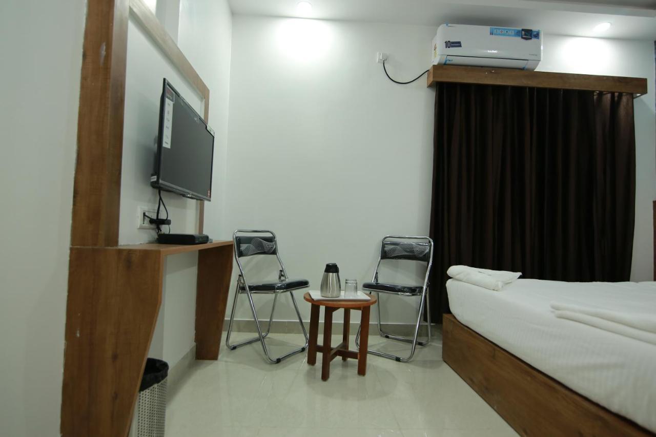 Hotel Bg Inn Bengaluru Zewnętrze zdjęcie